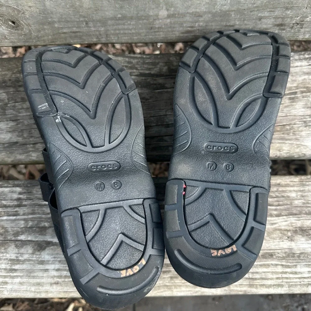 Crocs Yukon Fisherman Sandals Men's Size 8 Black LiteRide Water Shoes Gorpcore